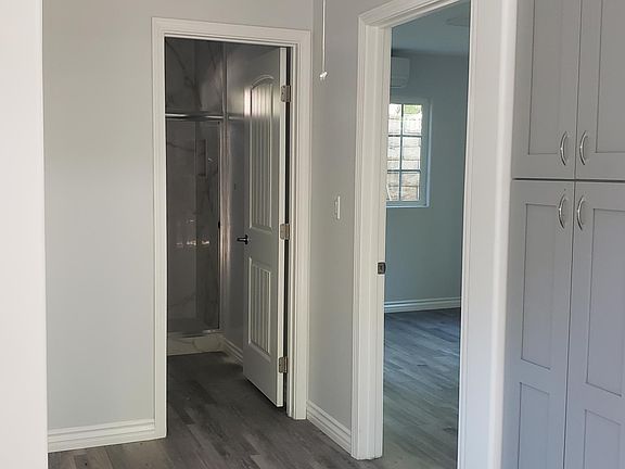 4th image of 3618 Glenwood Ave