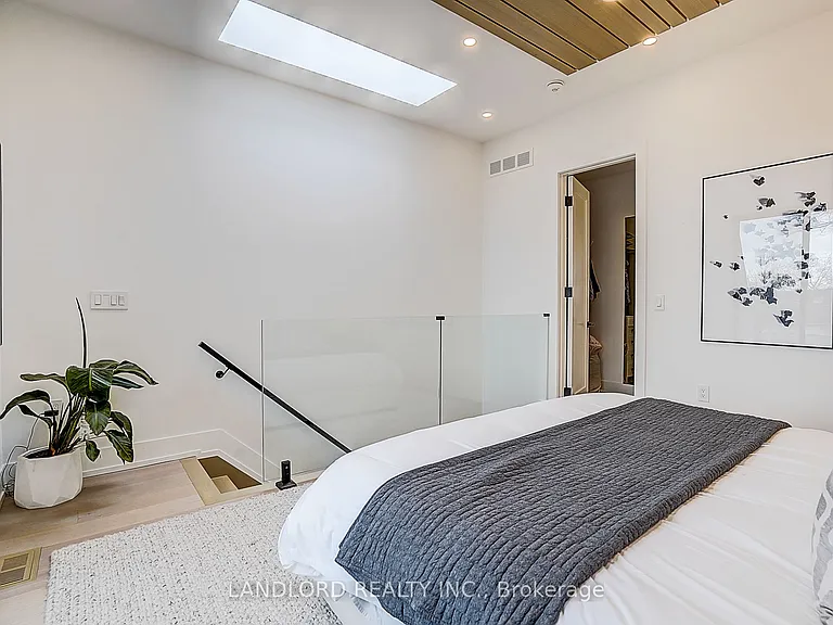 21 Shudell Ave — Photo 35