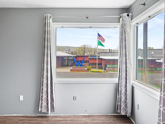 5th image of 735 E Booth Avenue