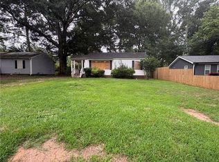 4185 Hanes Dr, Decatur, GA 30035