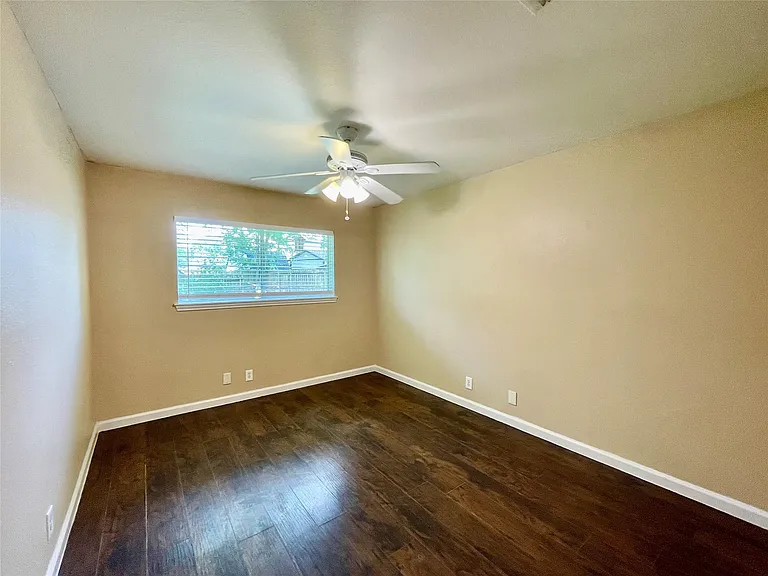 5375 Little John Ln — Photo 15