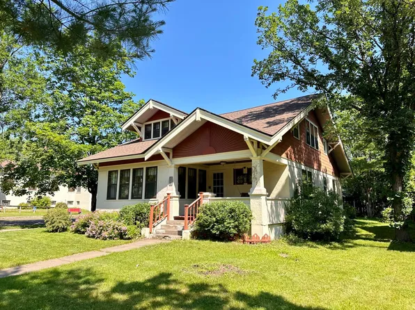 221 3rd St, Moose Lake, MN 55767