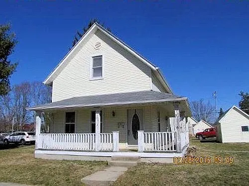 57 W Washington St photo 1