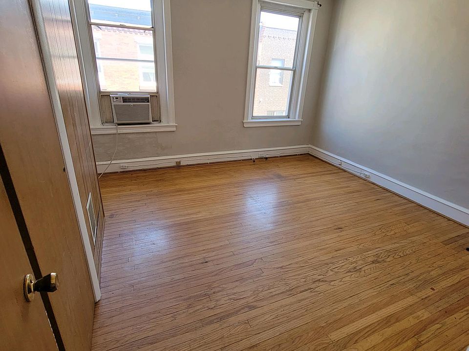2nd image of 2332 S Mildred St
