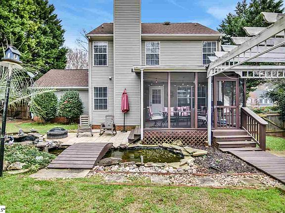 2nd image of 305 Birkenstock Ct