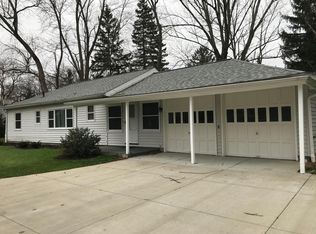 6228 Columbia Rd, North Olmsted, OH 44070