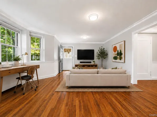 9 Sentry Place #TR, Scarsdale, NY 10583
