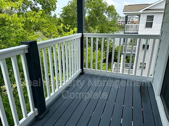 3rd image of 5007 Killam Ave Unit 3A