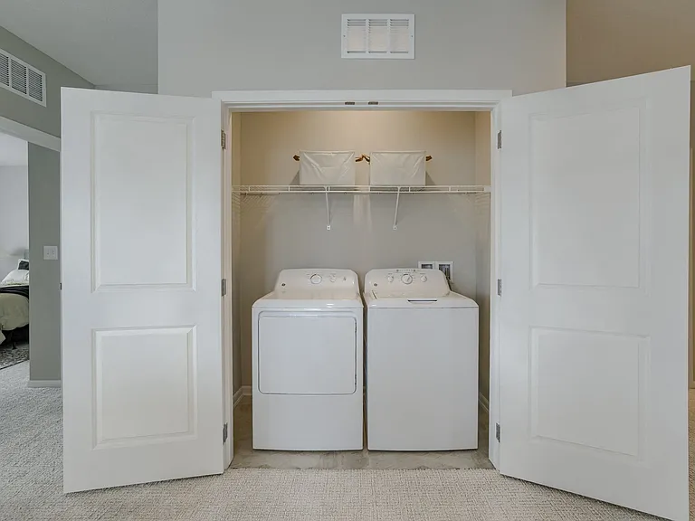 Leona - 2 Bed / 2 Bath - 1,291 Sq.Ft.