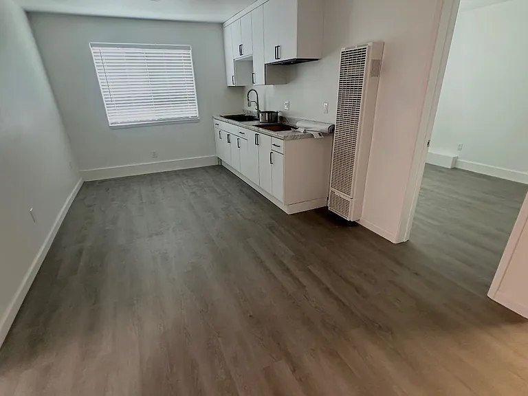 1925 Chelsea Ct — Photo 5