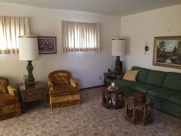 2nd image of 409 N Woodlawn Ave