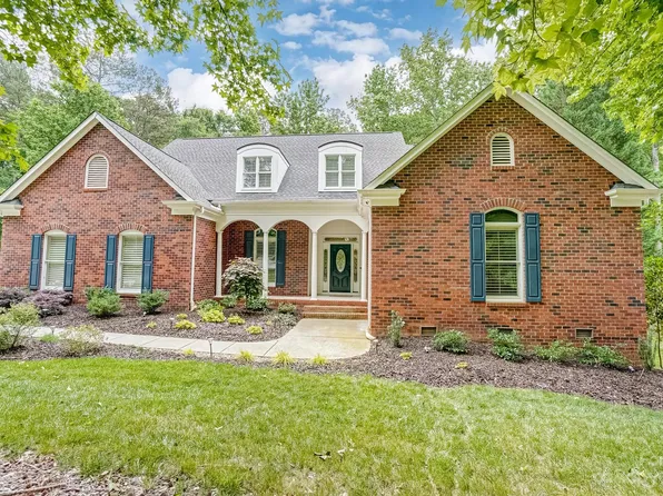 4424 Mountain Cove Dr, Charlotte, NC 28216