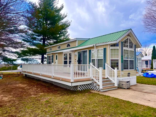 6783 Bianco, Alanson, MI 49706