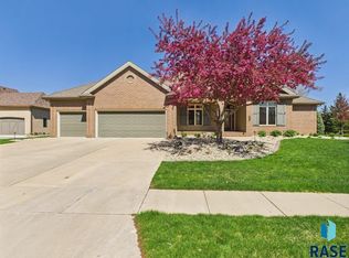 6204 S Doral Trl, Sioux Falls, SD 57108