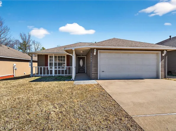 1013 S East St, Rogers, AR 72756