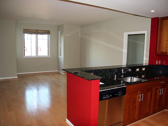 3rd image of 350 Broderick St APT 308
