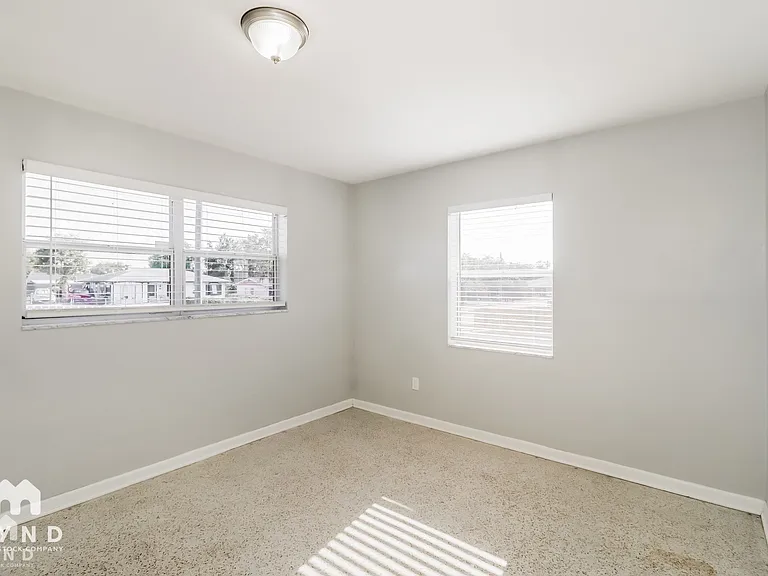 7088 Spring Hill Dr — Photo 9
