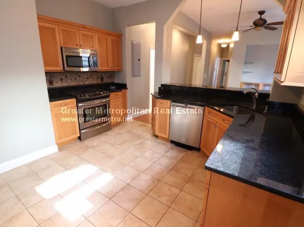 594 E 4th St #2, Boston, MA 02127