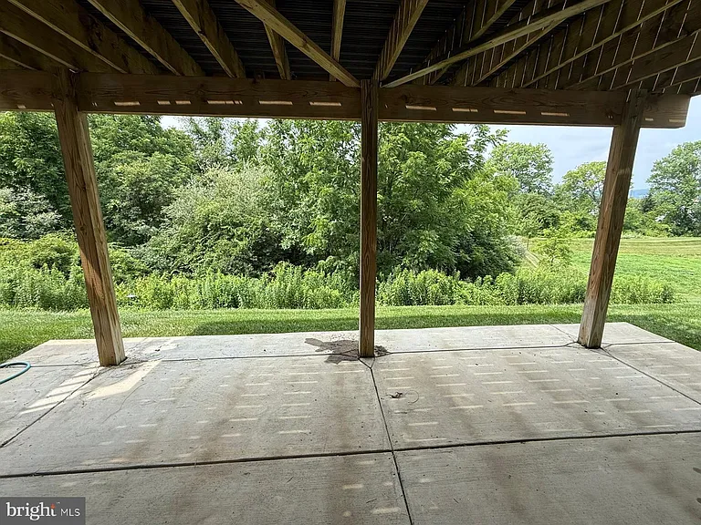 256 Chase Dr — Photo 41