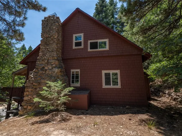 2462 Spring Dr, Running Springs, CA 92382