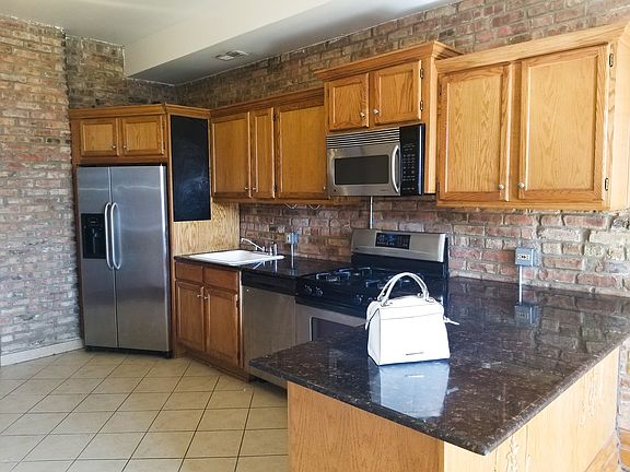 2nd image of 1946 N Kimball Ave #3