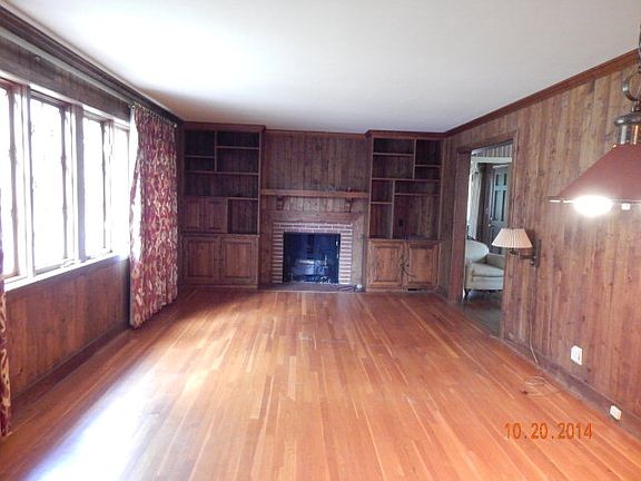 2nd image of 505 Coffey St