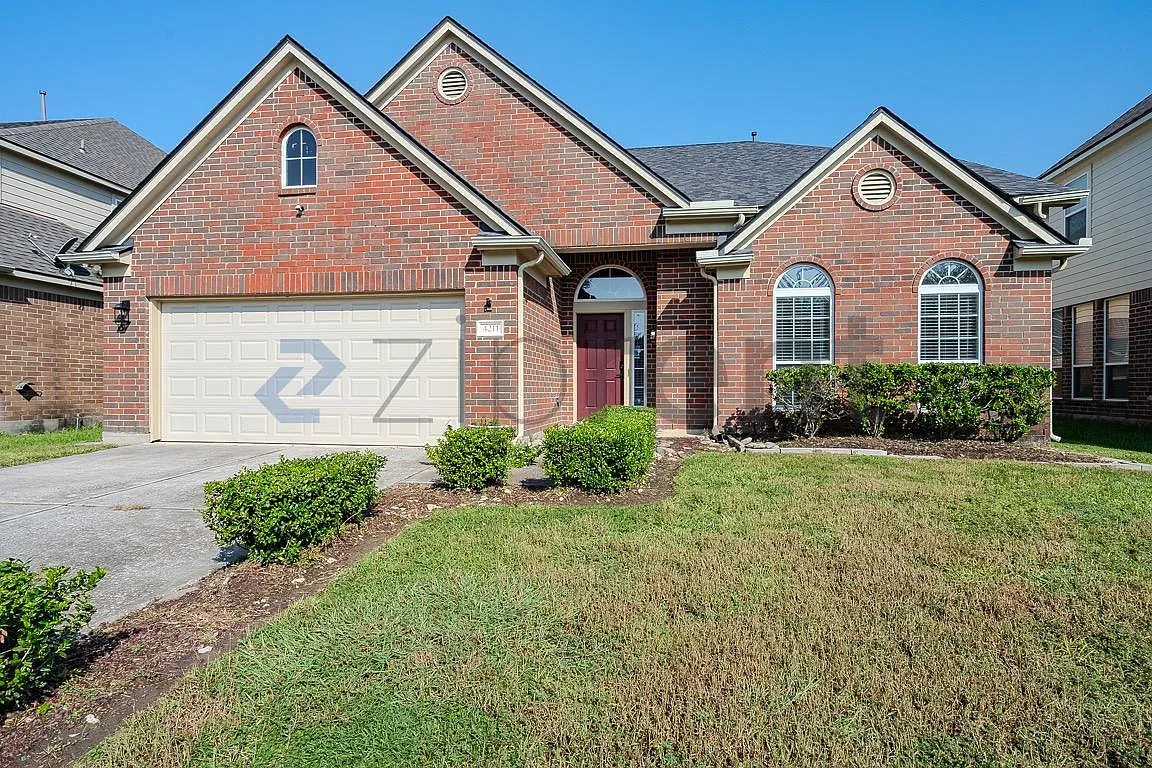 3 bed, 2.5 bath, 3117 sqft, $2,550 — Photo 1