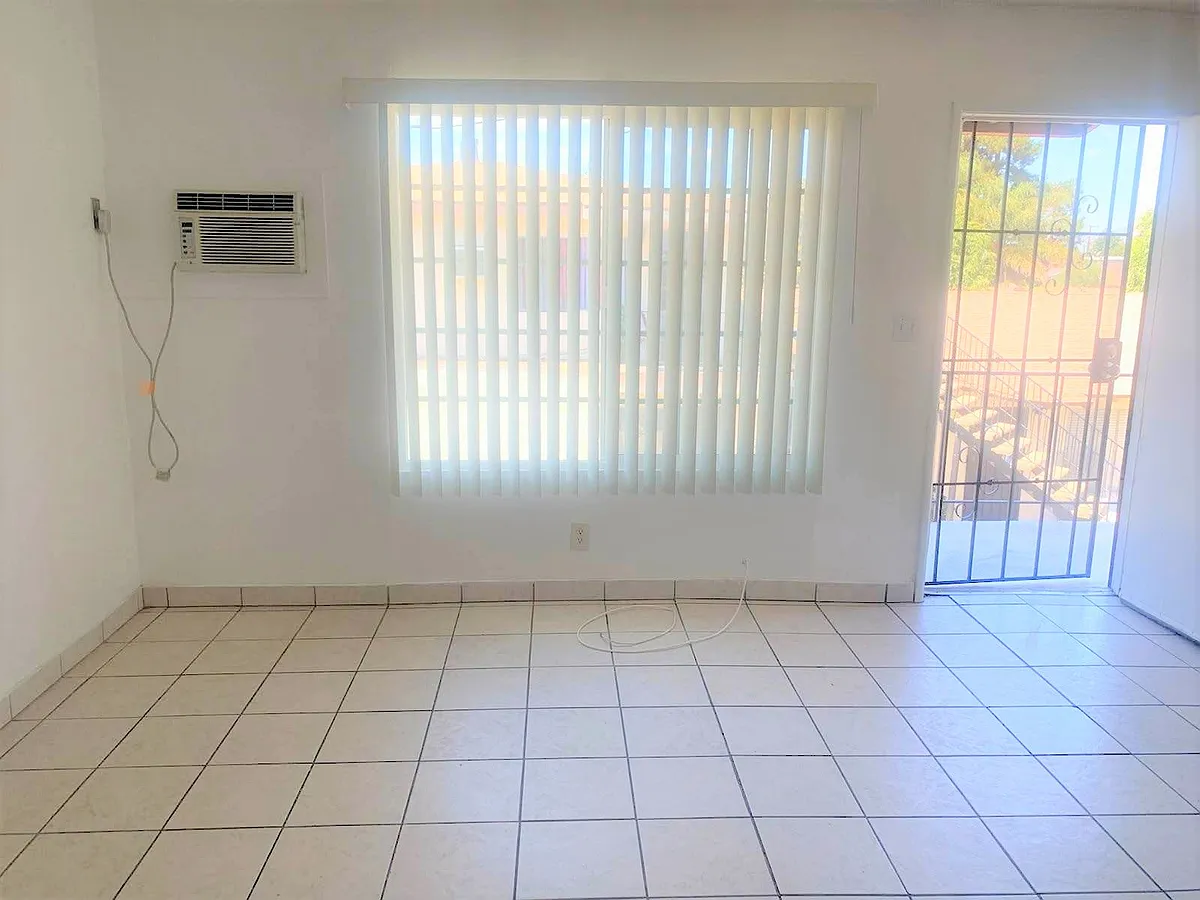 Building Photo - 4683 Canoga St #D