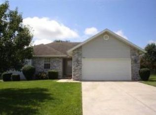 662 E Gallup Hill Rd, Nixa, MO 65714