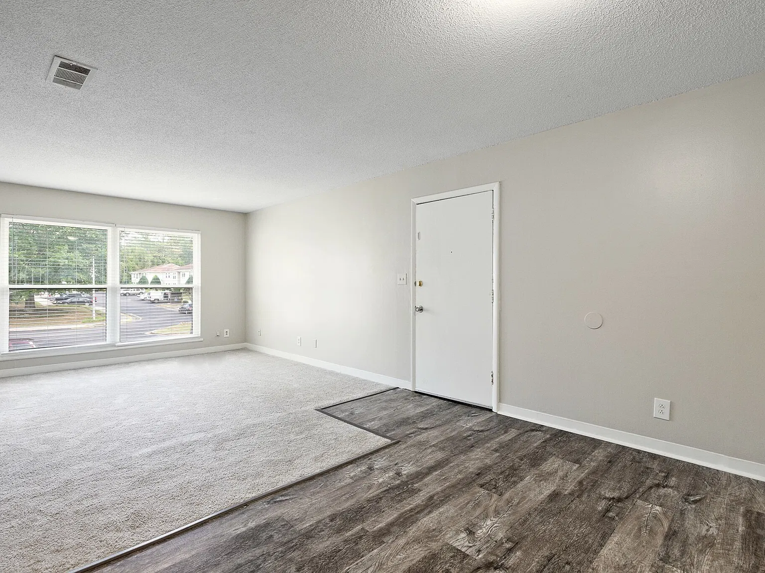 Valley Bend Apartments — Photo 4