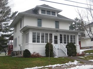 370 S Bridge St, Markesan, WI 53946