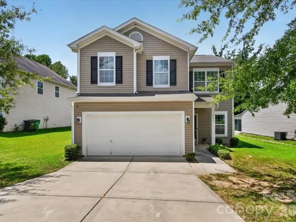 3323 Mortemer Ln, Charlotte, NC 28262