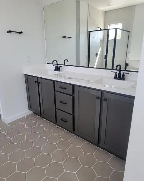 6408 N 17th Pl — Photo 3
