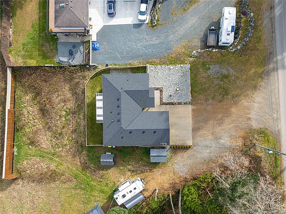 2nd image of 3077 Hillview Rd