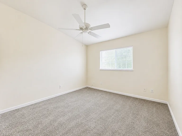 1105 Harold Ave S — Photo 13