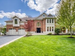 119 Roslyn Rd, Barrington, IL 60010