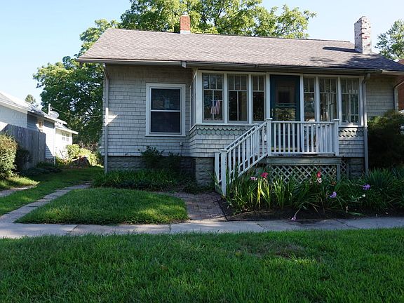 4th image of 707 Lee St
