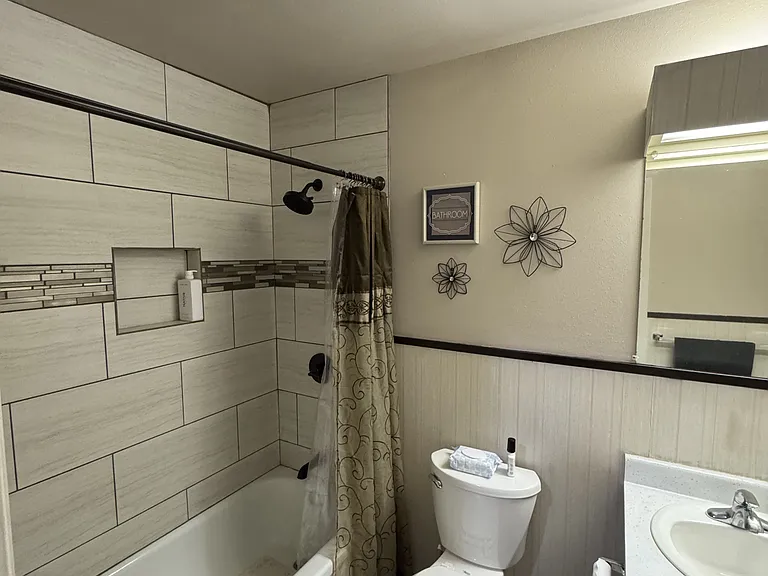 406 Greycliff Dr — Photo 5