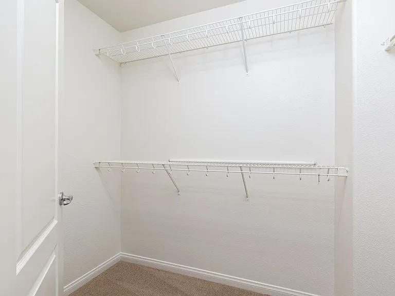 275 Calvino Ave — Photo 31
