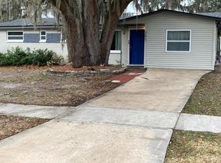 395 Arora Blvd, Orange Park, FL 32073