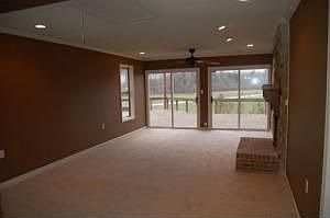 3rd image of 1423 Elvis Presley Dr