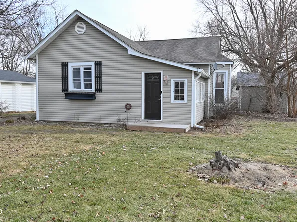 141 S Maple St, Pittsboro, IN 46167