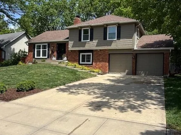 9715 Craig Dr, Overland Park, KS 66212