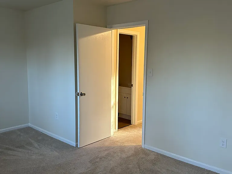 4453 Eagle Ct — Photo 9