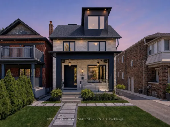 561 Durie St, Toronto, ON M6S 3H2