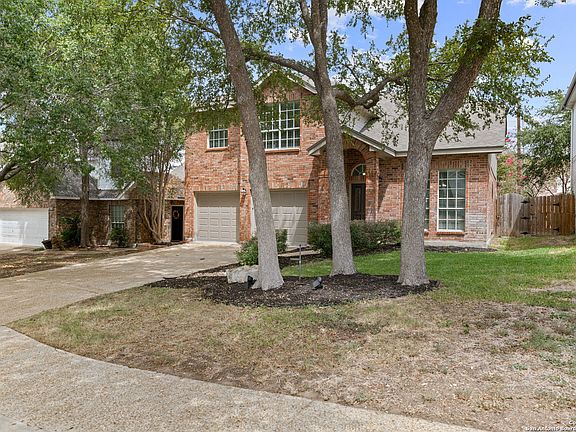 3rd image of 1124 HEDGESTONE DR