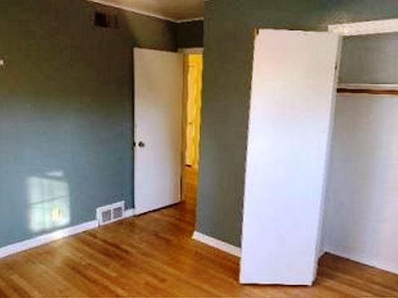 5th image of 172 W Bergen Dr