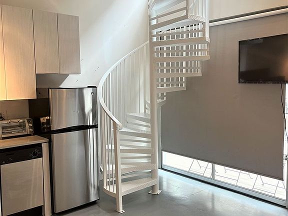 2nd image of 360 W 300 S Unit 207