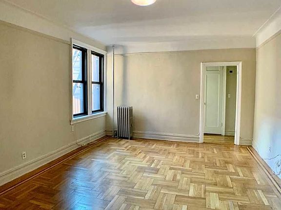 2nd image of 240 Crown St APT 4S