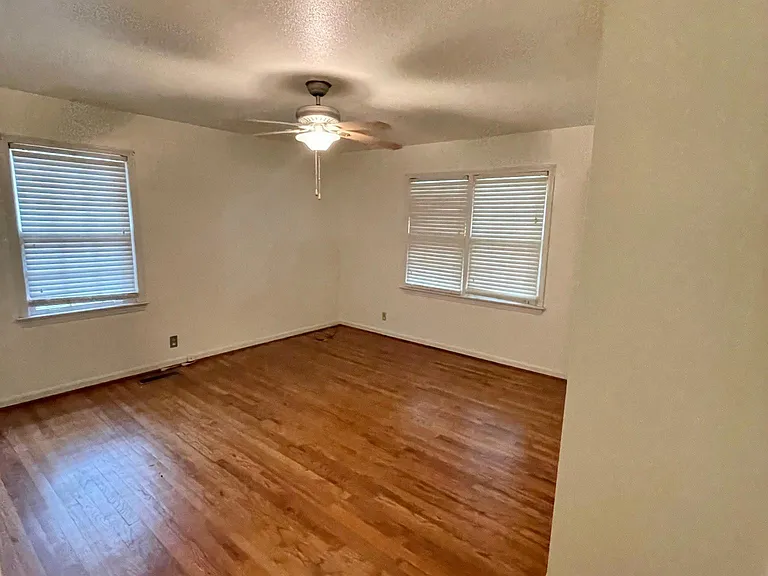 1523 Heritage Dr — Photo 11
